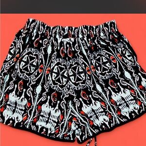 Black and White Patterned Women's Shorts size small